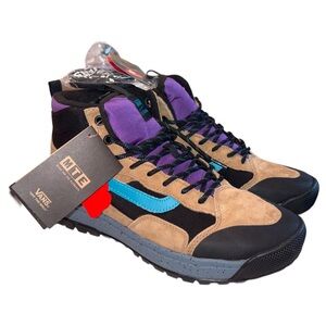 Vans MTE Ultra range size Mens 10.5 Womens 12 Tan and Black Shoes